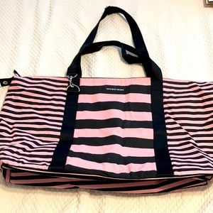 Victoria’s Secret Travel Bag
